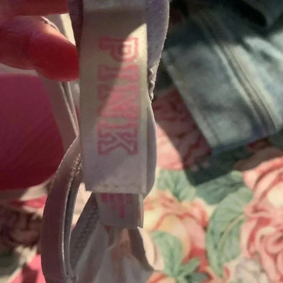 Victoria Secret Pink Women’s Bra Size 34 C - Picture 8 of 12